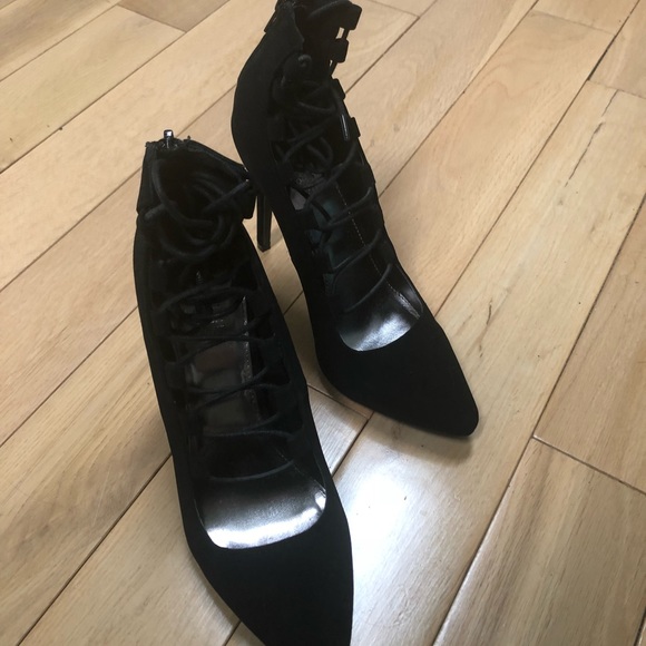 Cute Lace Up Heels - Picture 9 of 9